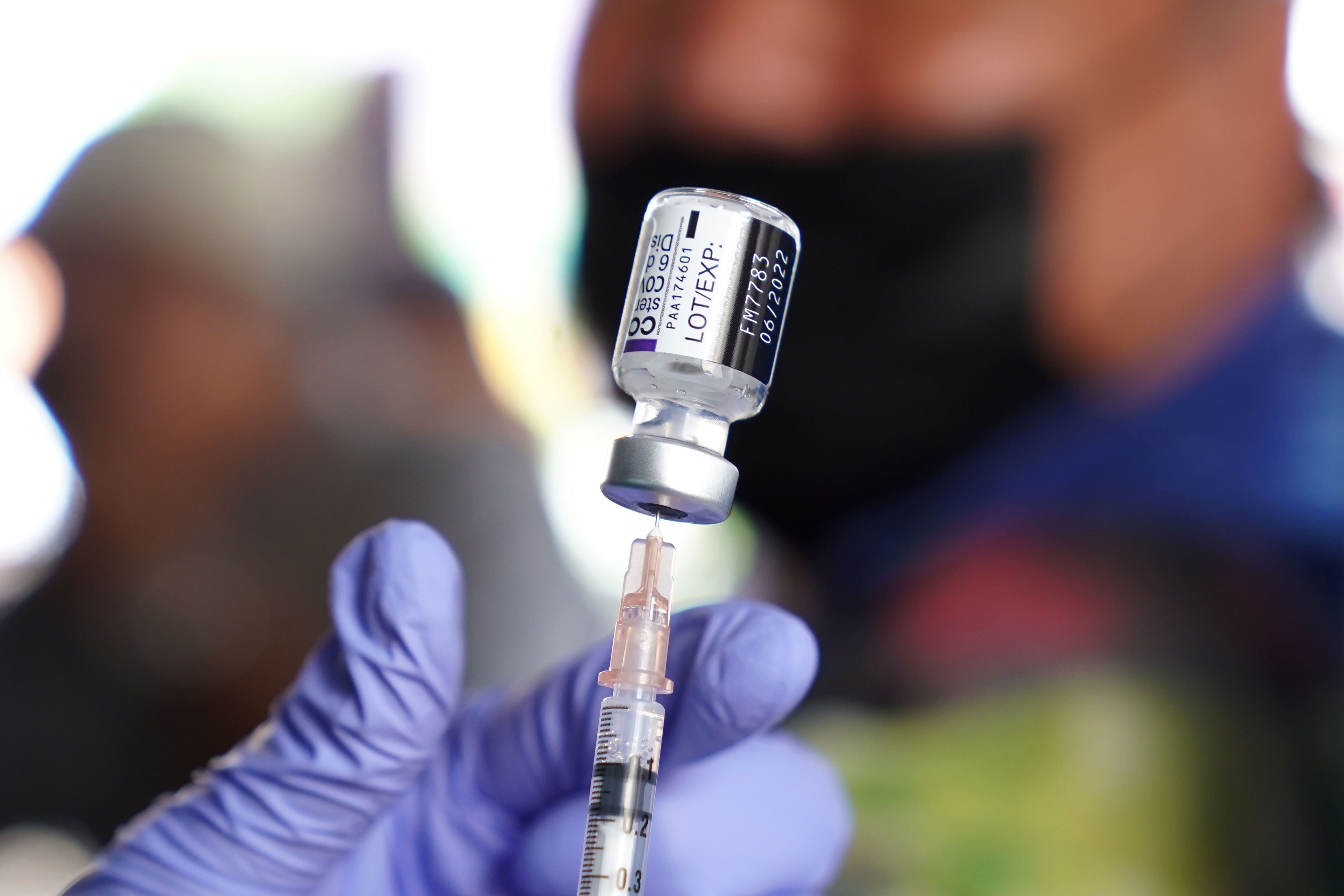 Vacuna COVID de Pfizer: Cuarta dosis no previene contra ómicron, revela ensayo israelí