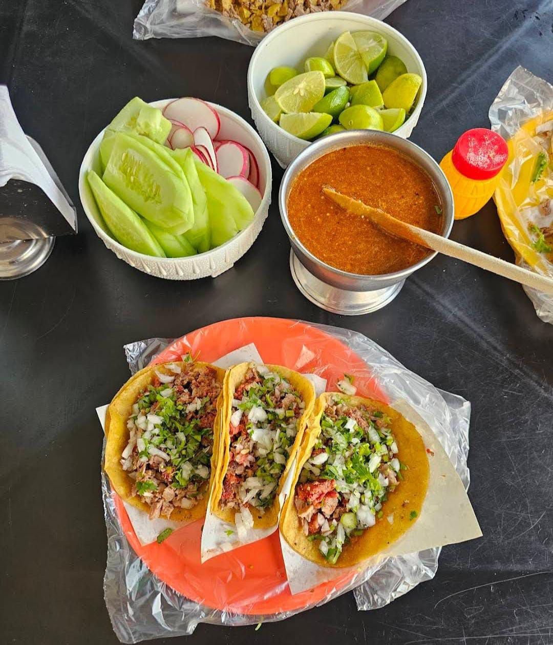 El Picosito vende tacos de suadero. (Foto: Instagram qsandracuevasmx_)