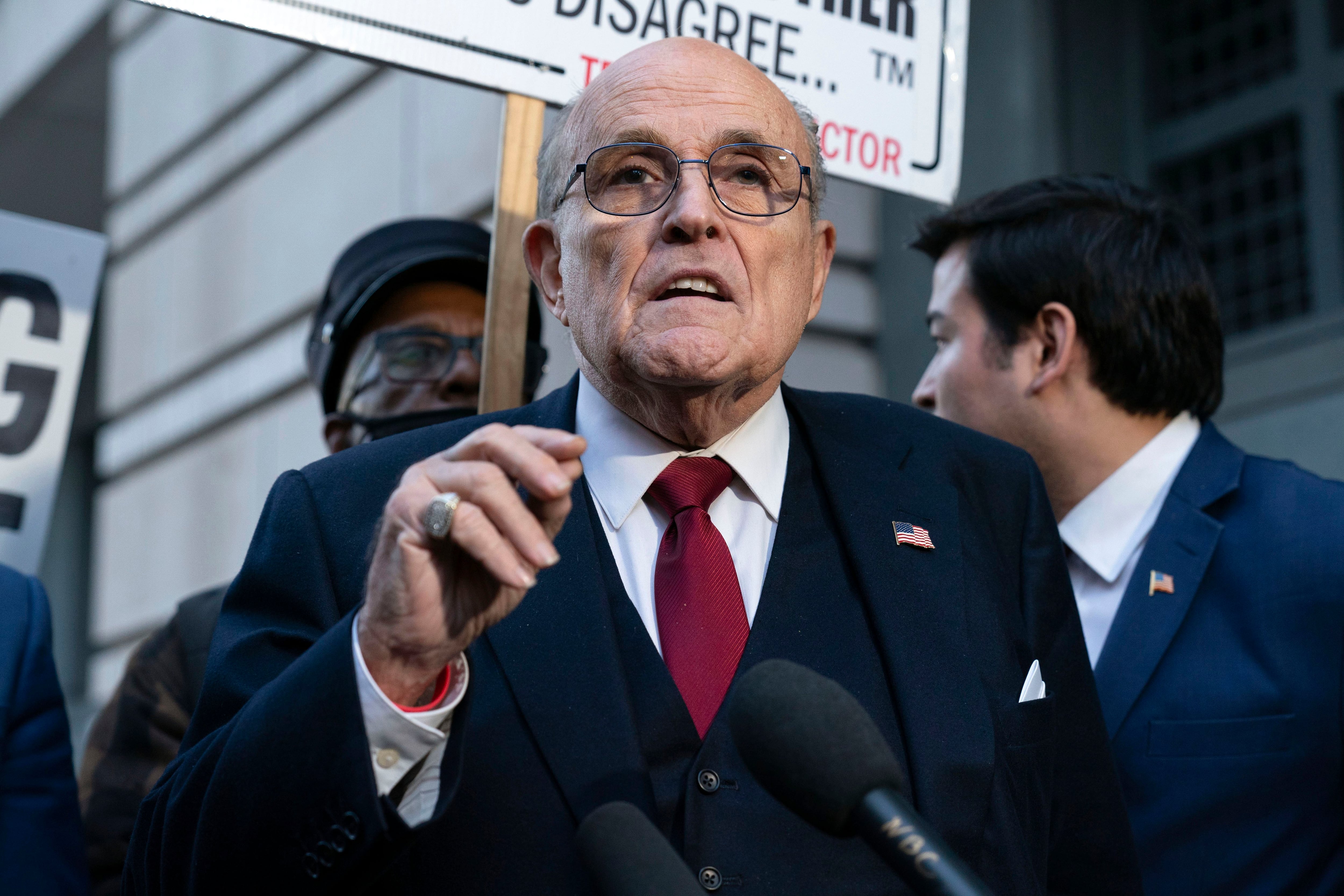 Giuliani pierde su licencia de abogado en NY por mentir sobre elecciones 2020 en EU