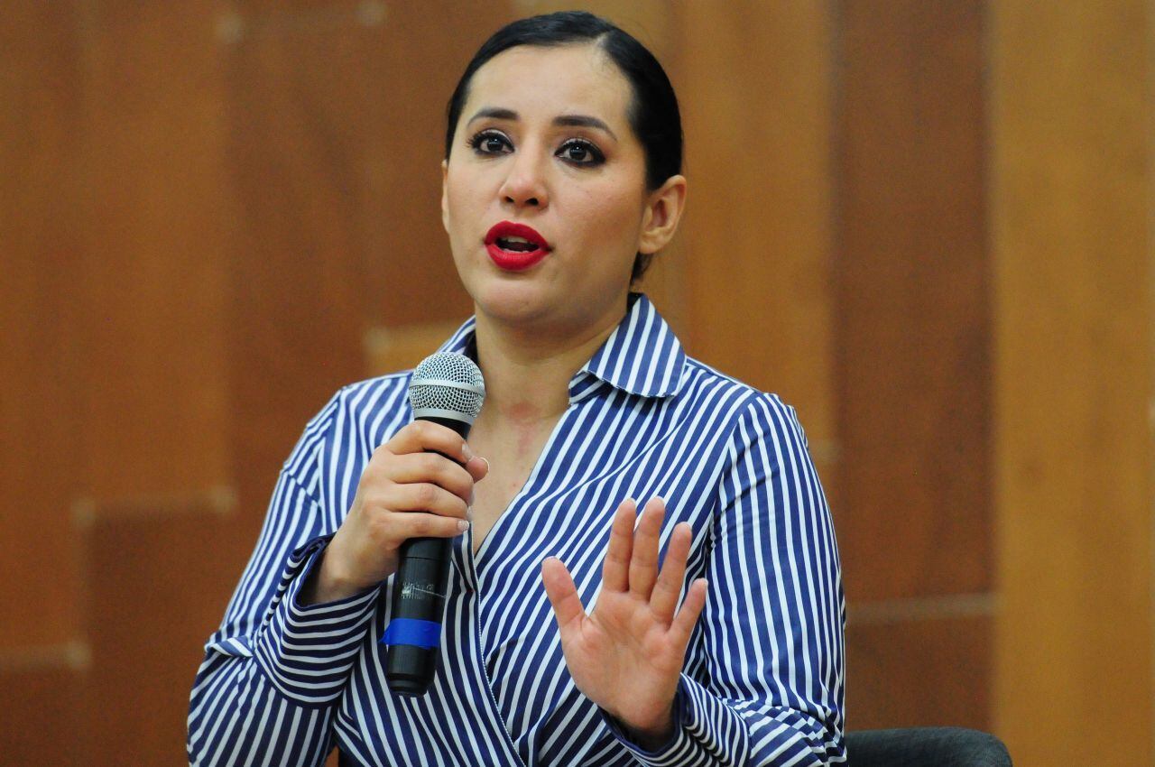 ¡Ahora sí! Sandra Cuevas ofrece disculpa pública a policías y salva cargo como alcaldesa