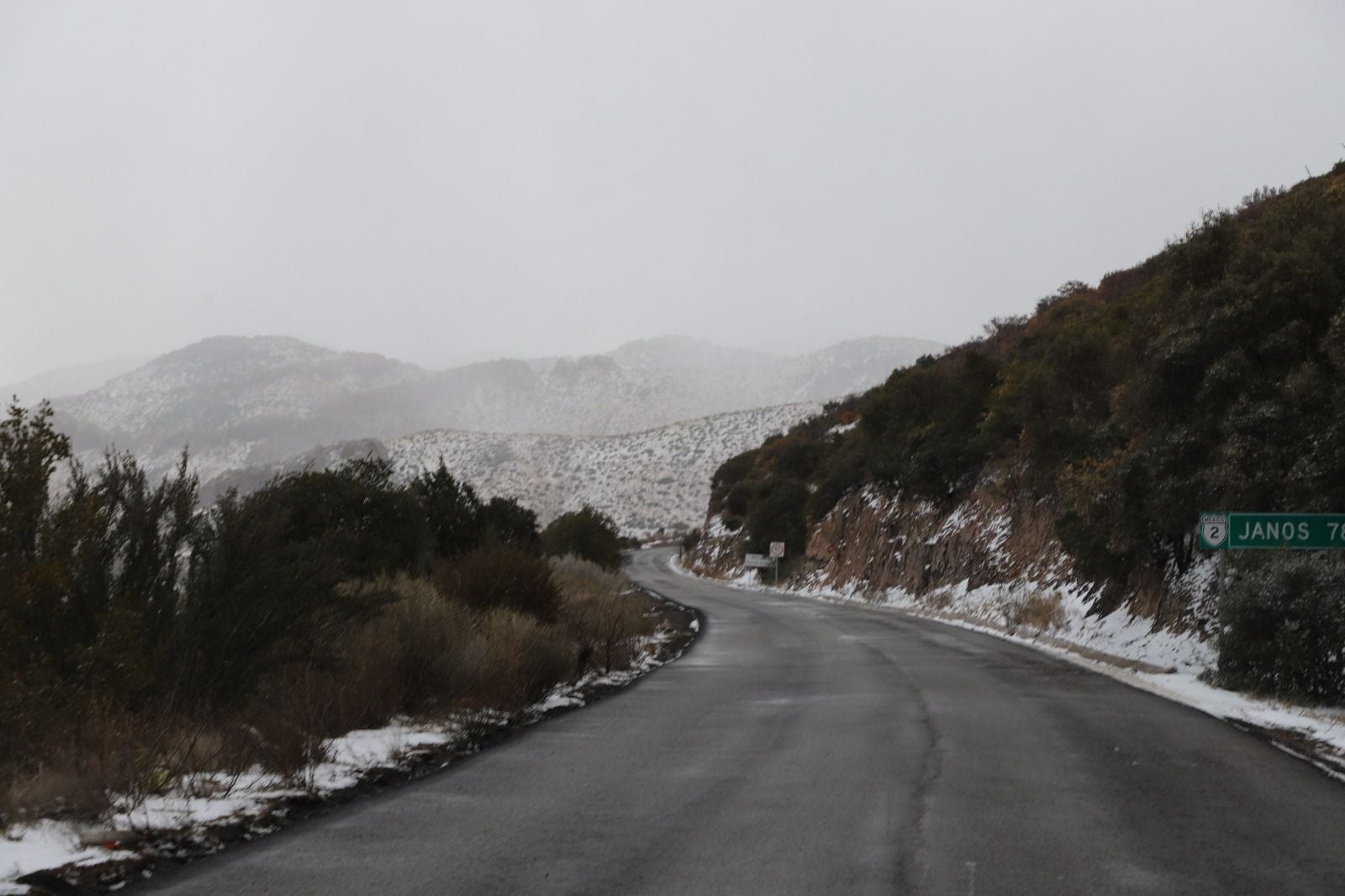 Tormenta invernal ‘congela’ regreso a clases en 17 municipios de Sonora; esperan temperaturas de -10°