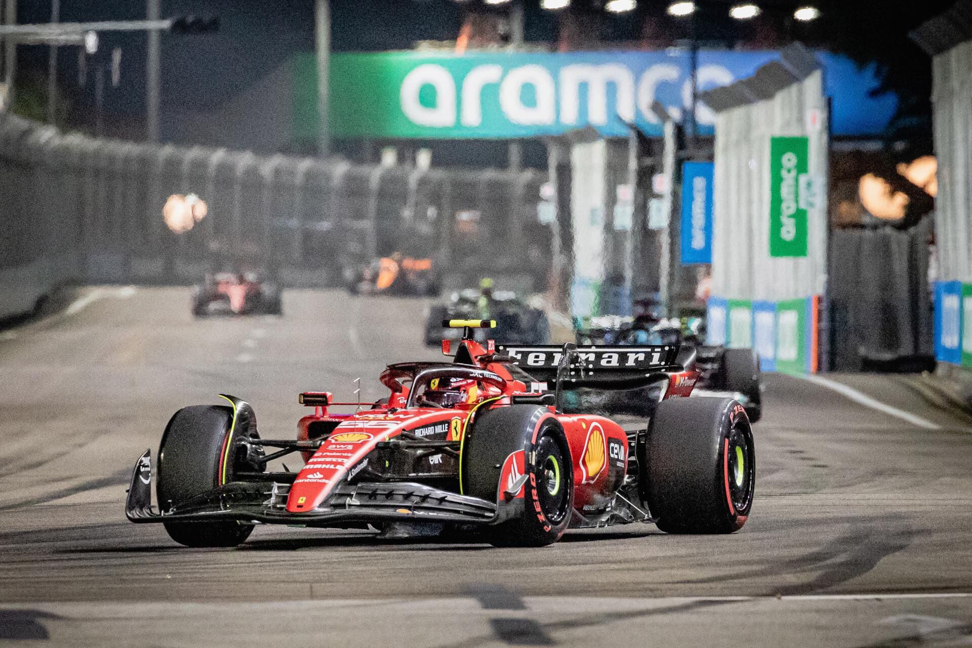 Carlos Sainz Jr. termina su relación con Ferrari al finalizar 2024. (Foto: EFE).