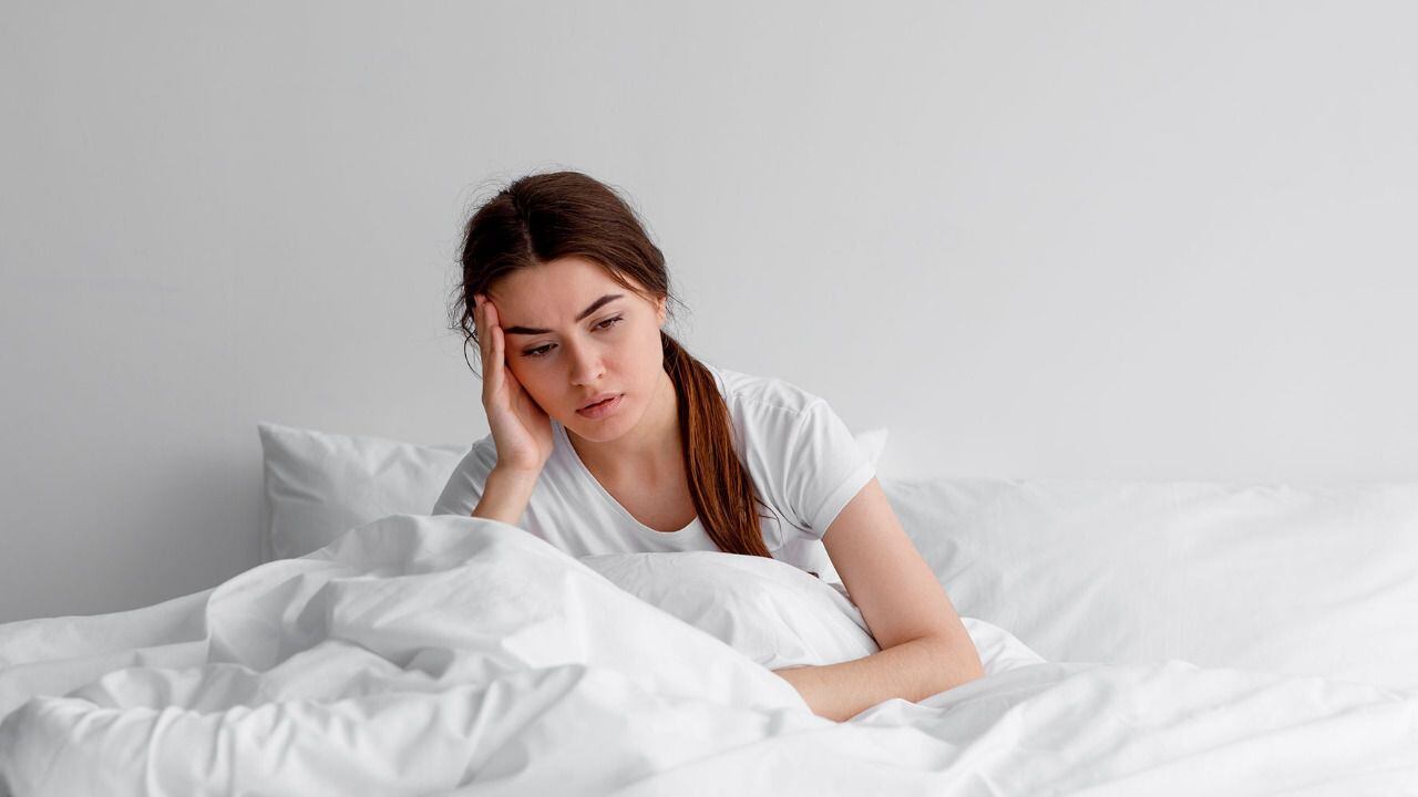 ¿Cómo aliviar el insomnio? Estudio revela que el ‘cobertor de tigre’ sí sirve