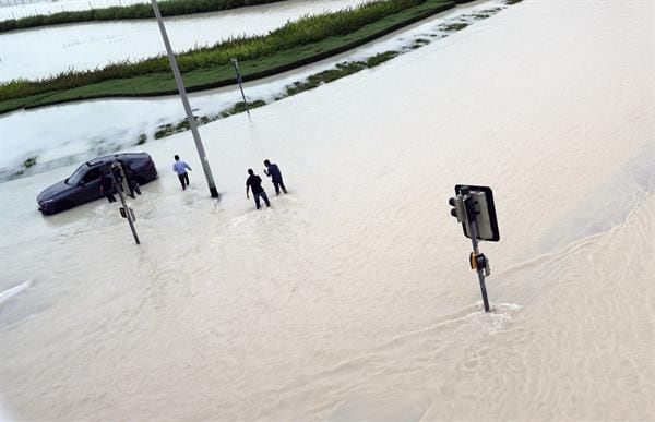 Se ‘cae el cielo’ en Dubai: reportan tormentas equivalentes a un año y medio en 24 horas