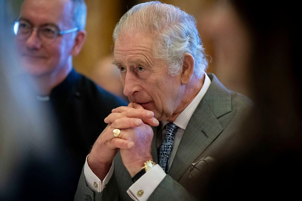 Rey Carlos III sale bien de cirugía: ¿De qué operaron al monarca de Reino Unido?