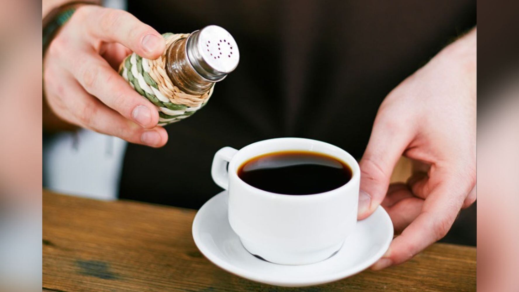 Hay quienes beben café con sal porque consideran que disminuye lo amargo del café. (Foto: Shutterstock)