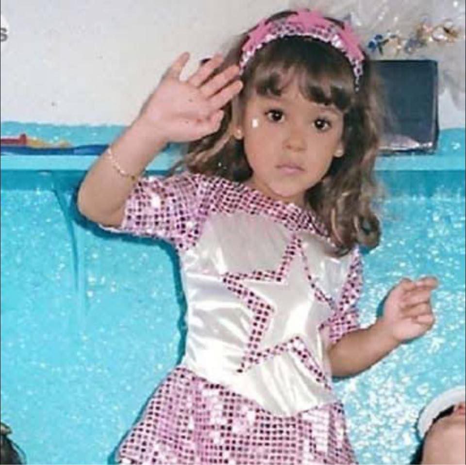 Danna Paola as a child.  (Photo: Facebook @DannaPaola)