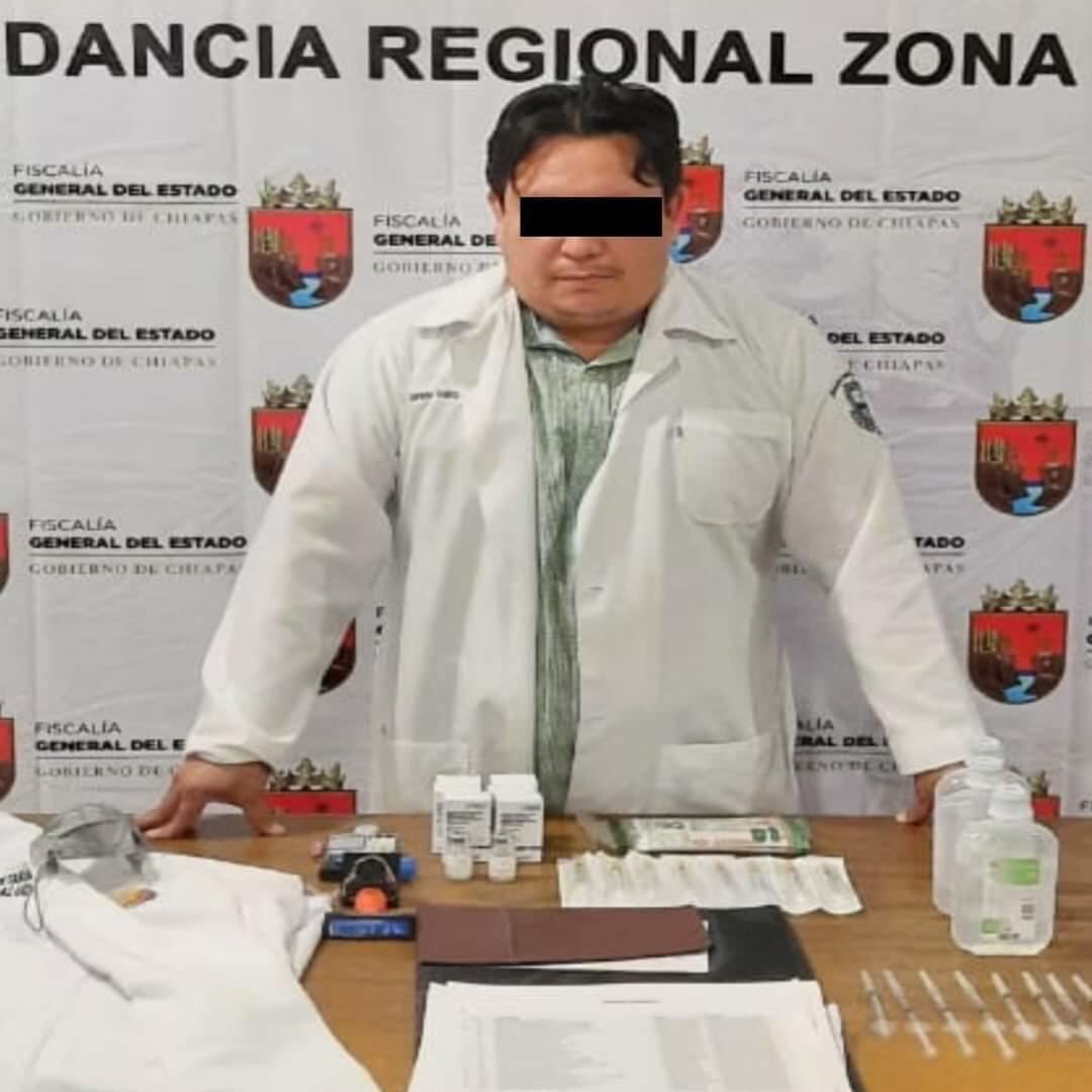 Detienen en Chiapas a supuesto médico que aplicaba vacunas falsas antiCOVID
