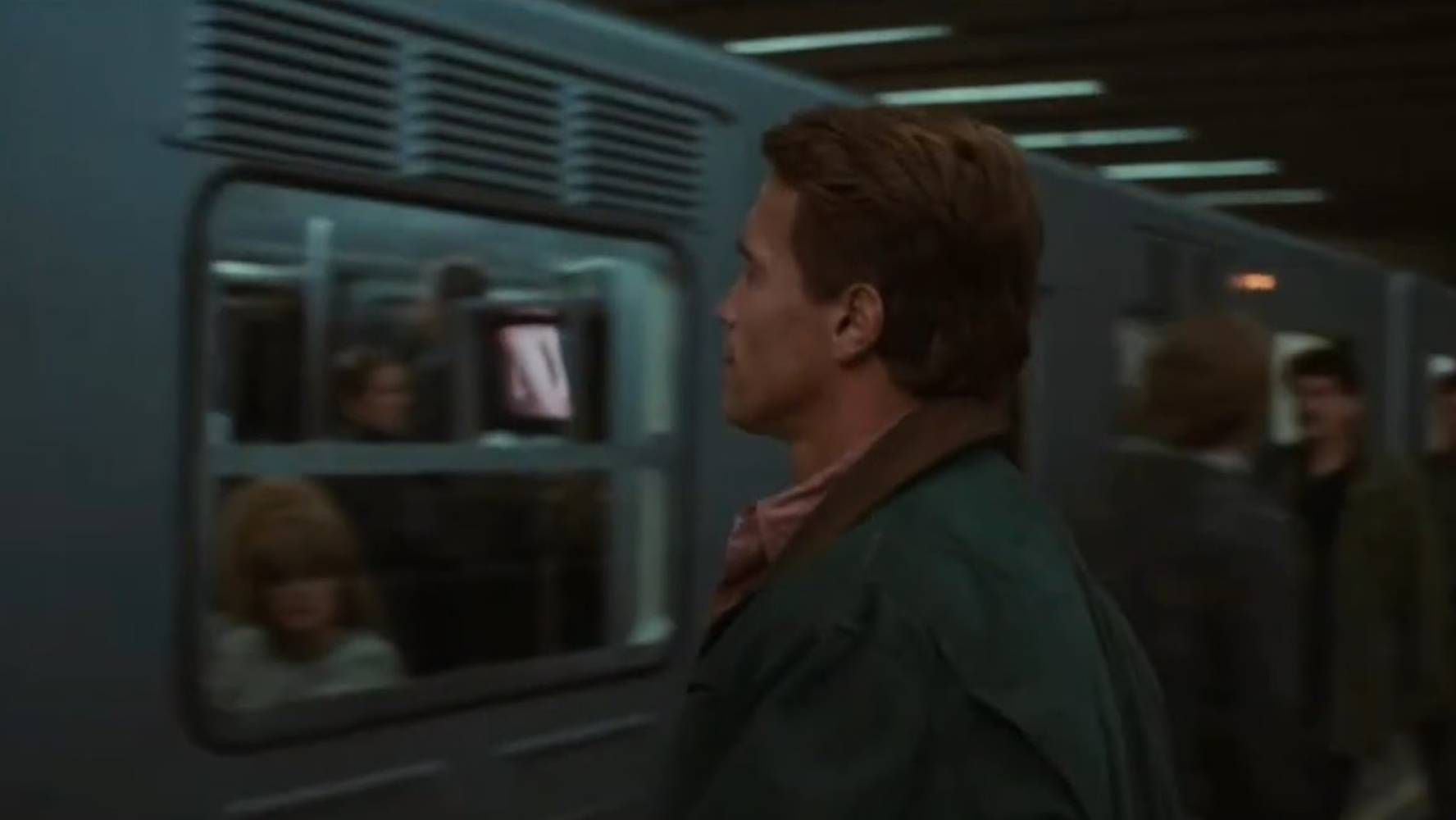 La cinta de 1990 se grabó en Metro Chabacano con modificaciones que lo hicieron ver futurista. (Foto: IMDb).