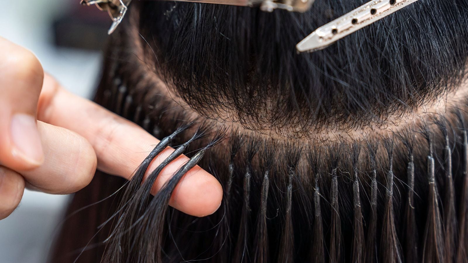 Las extensiones con keratina son de las más populares en la actualidad. (Foto: Shutterstock)