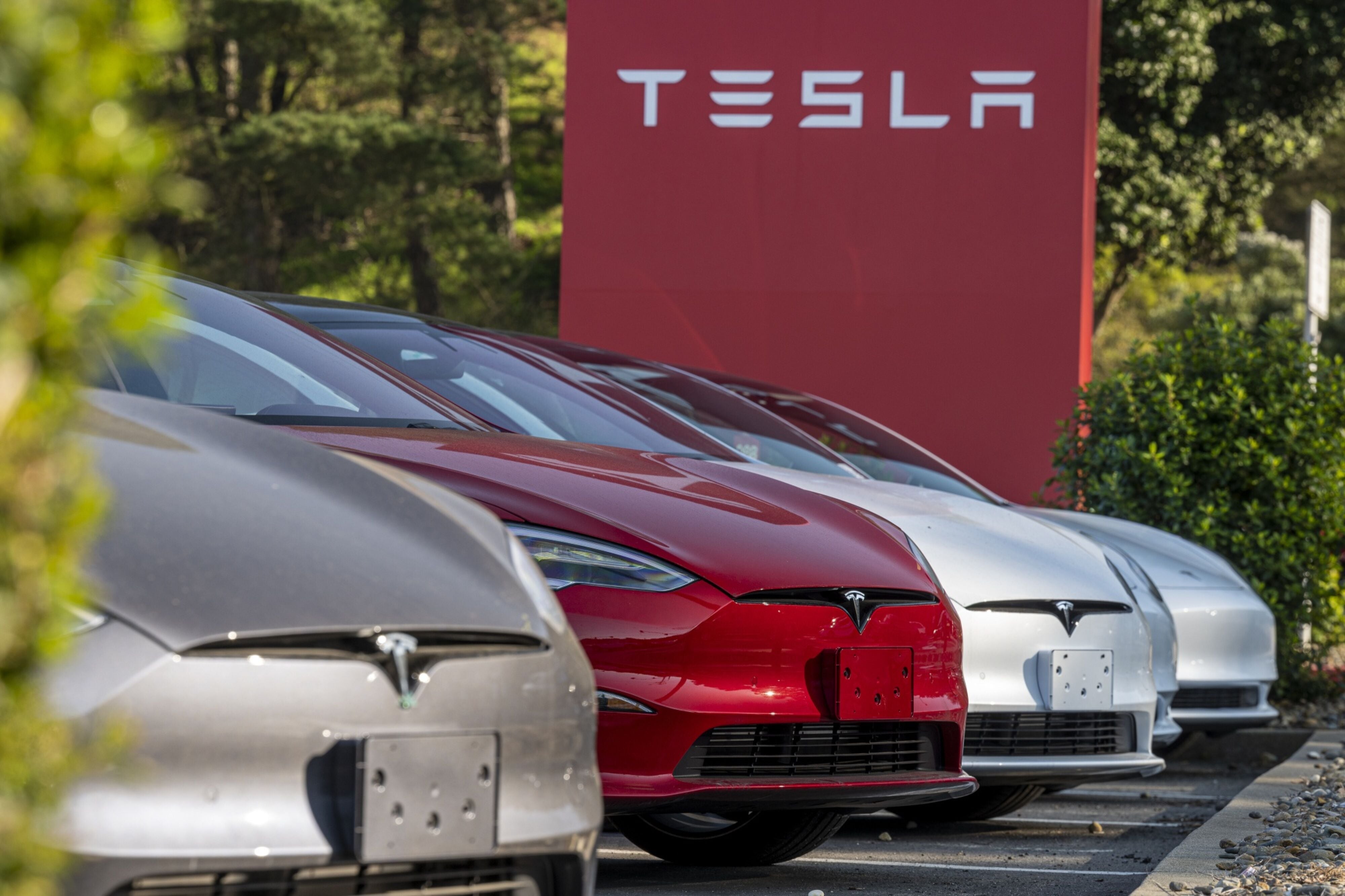 ¿Por qué conviene trabajar en Tesla en lugar de Ford o GM? Esto anunció Musk a sus empleados