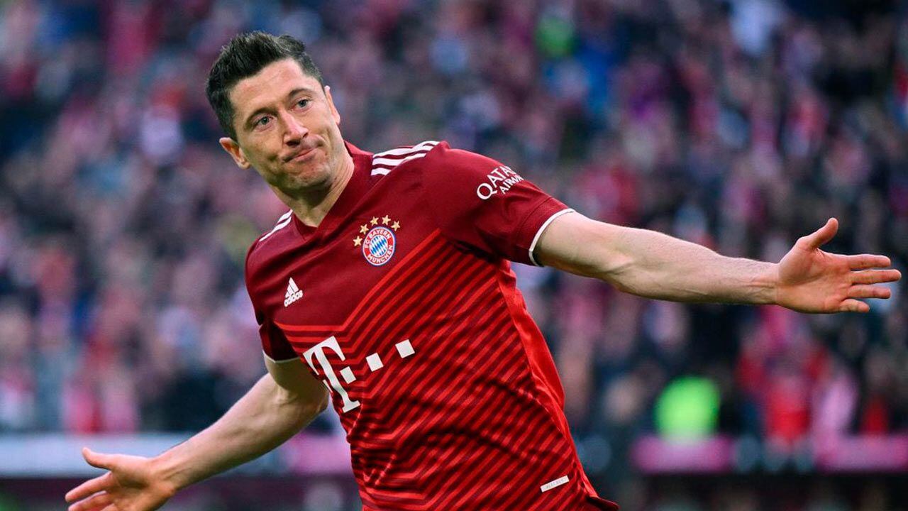 Robert Lewandowski a un paso de unirse al Barcelona; esto costaría su transferencia