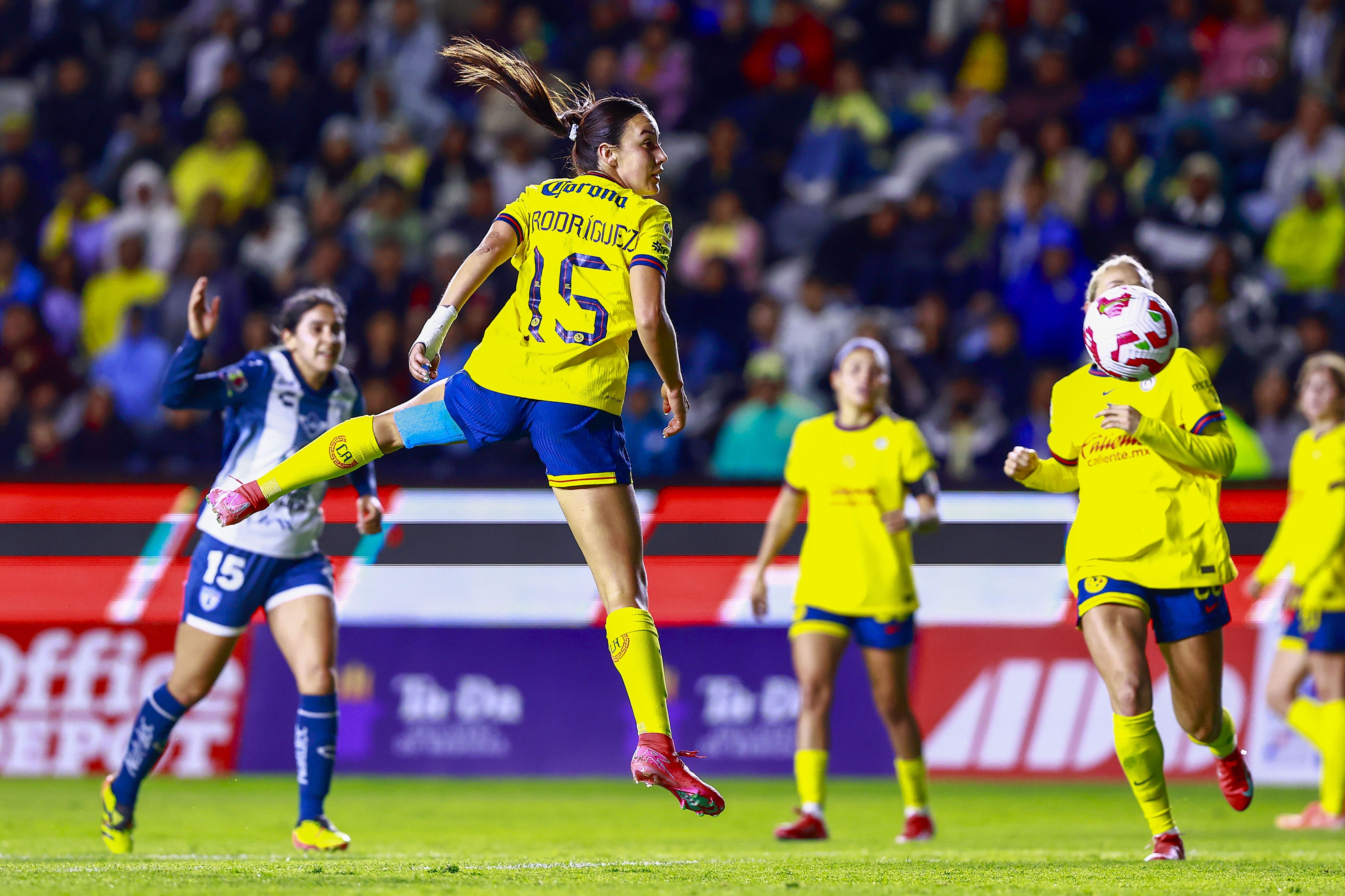 Kimberly Rodriguez of America during the 6th round match between Pachuca and America as part of the Torneo Clausura 2025 Liga MX Femenil at Hidalgo Stadium on February 03, 2025 in Pachuca, Hidalgo, Mexico.