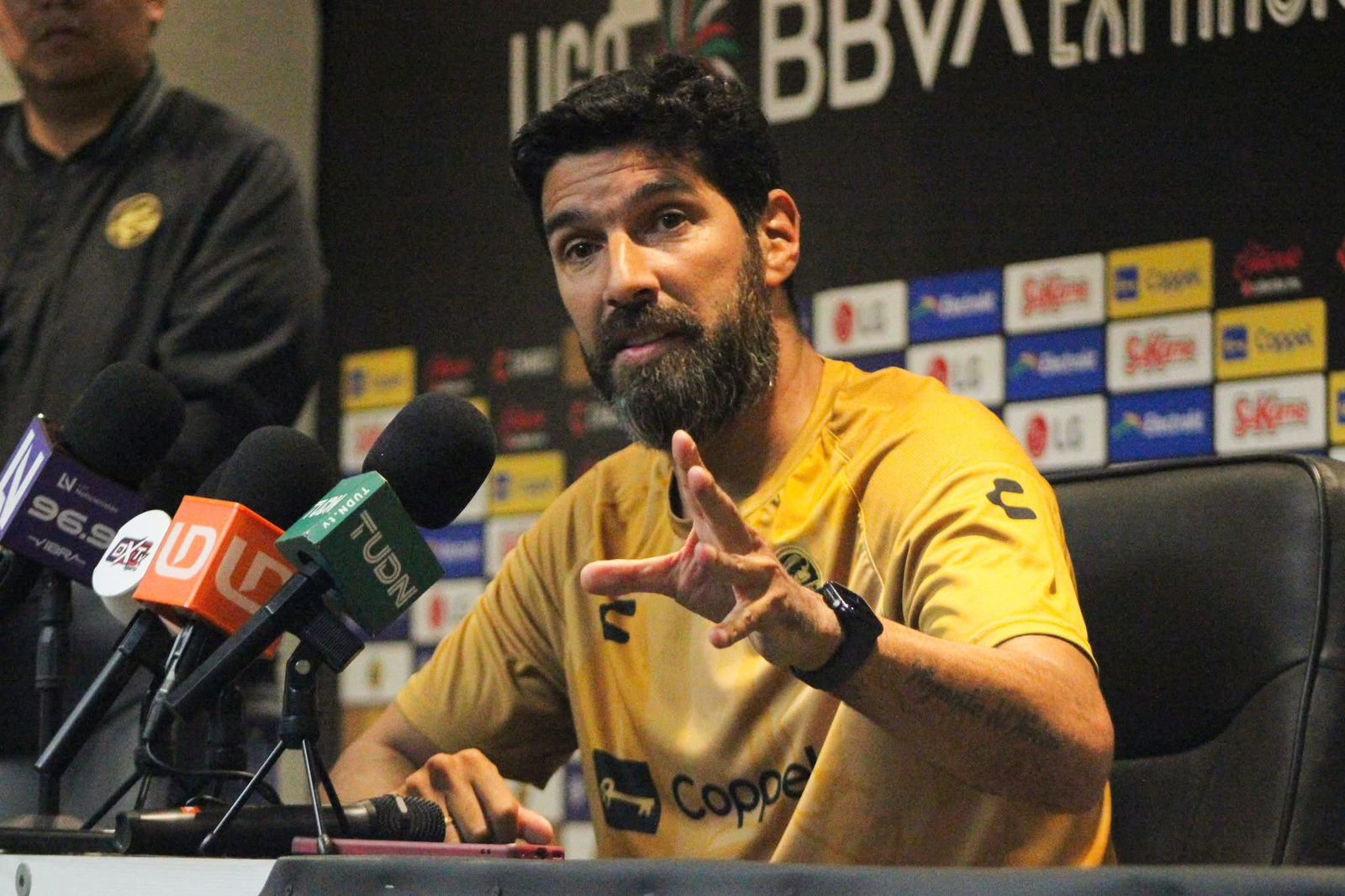 El DT de Dorados de Sinaloa, Sebastián ‘Loco’ Abreu. (Foto: Facebook | Dorados de Sinaloa)