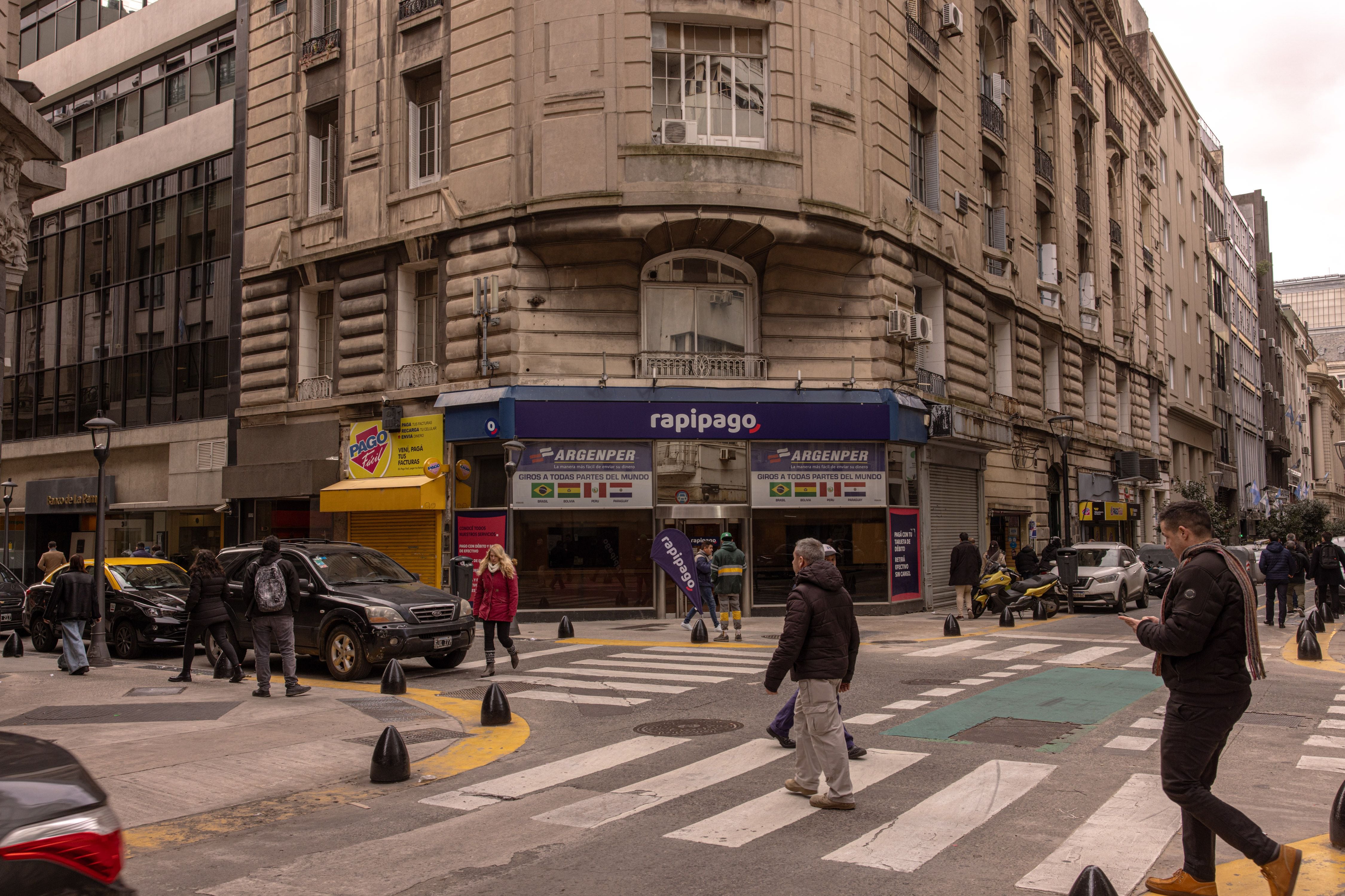 Inflación de Argentina da ‘un saltito’: Sube 4.6 %  en junio pese a ‘terapia de shock’