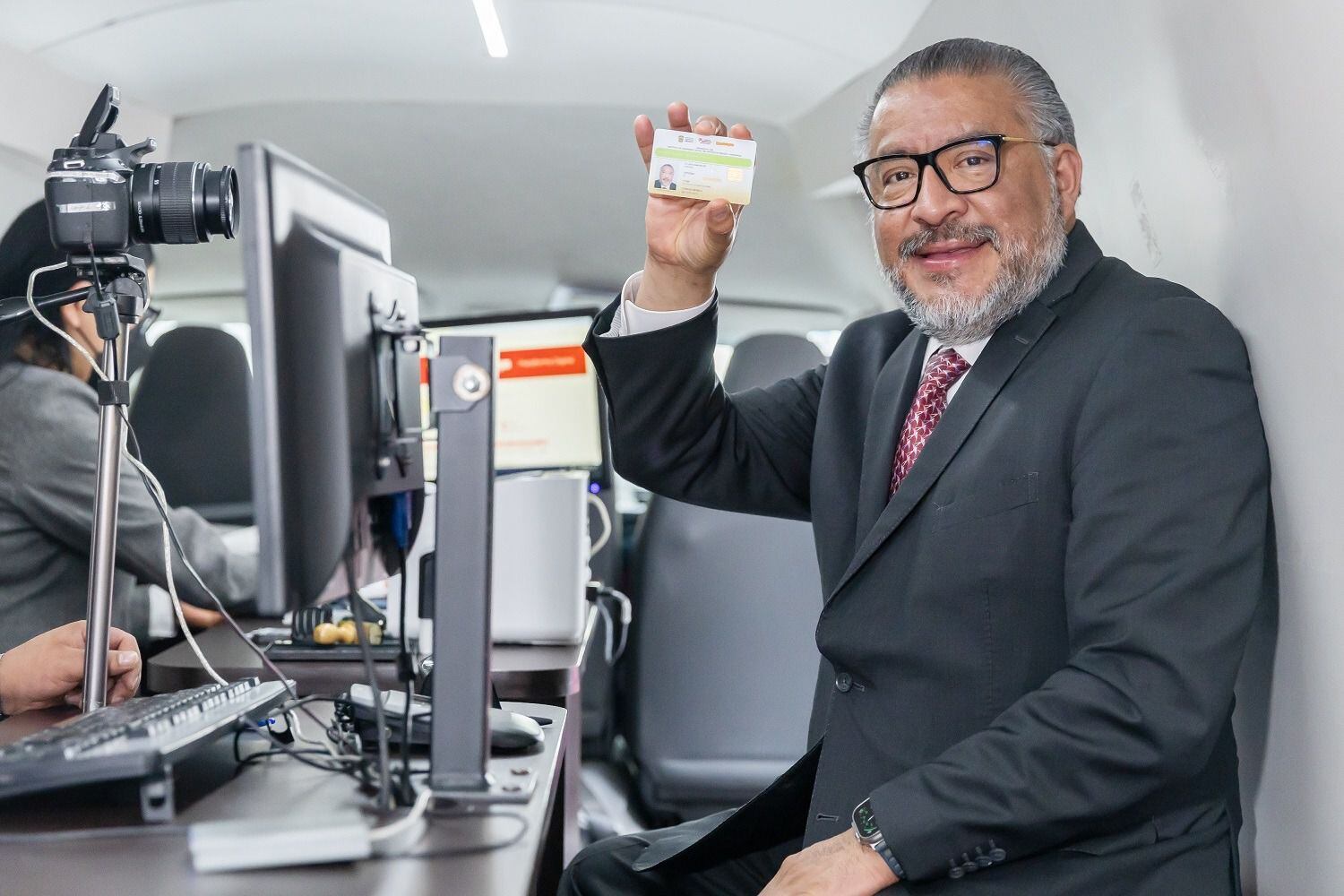 Gobierno de Edomex elimina seguro médico privado; Horacio Duarte Olivares convoca a inscribirse al ISSEMYM