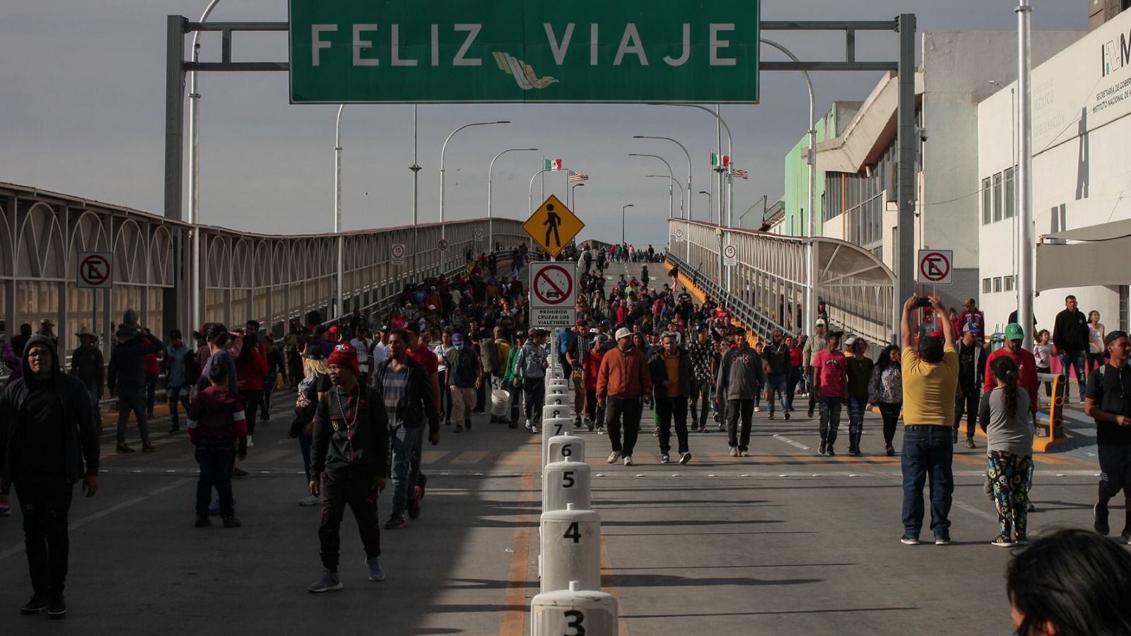 Miles de migrantes llegan a la frontera de México con Estados Unidos ante el fin del Título 42.