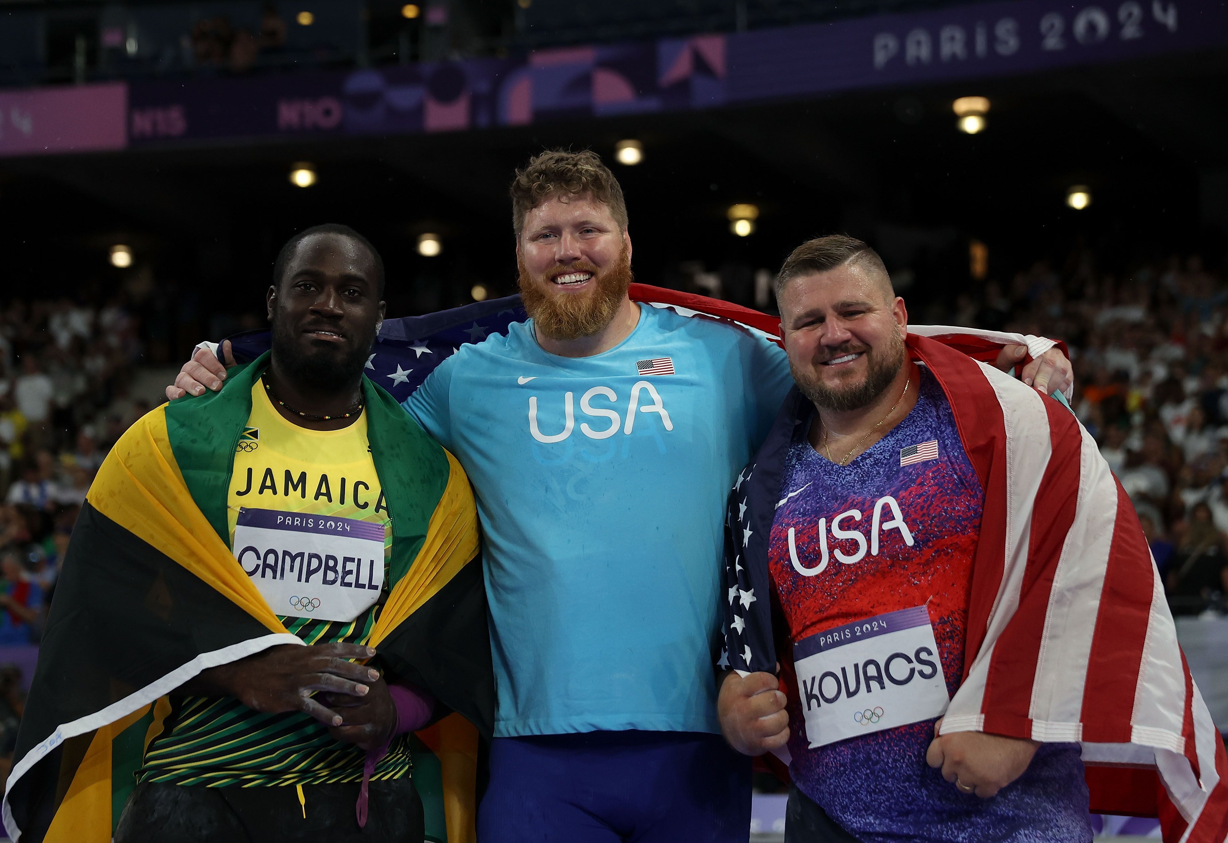 Ryan Crouser, Joe Kovacs y Rajindra Campbell fueron los ganadores en la final de lanzamiento de bala, en París 2024.